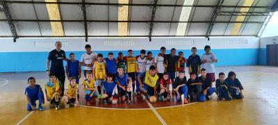 Escola Municipal Leocádio José Correia desenvolveu o projeto de socialização através de prática esportiva